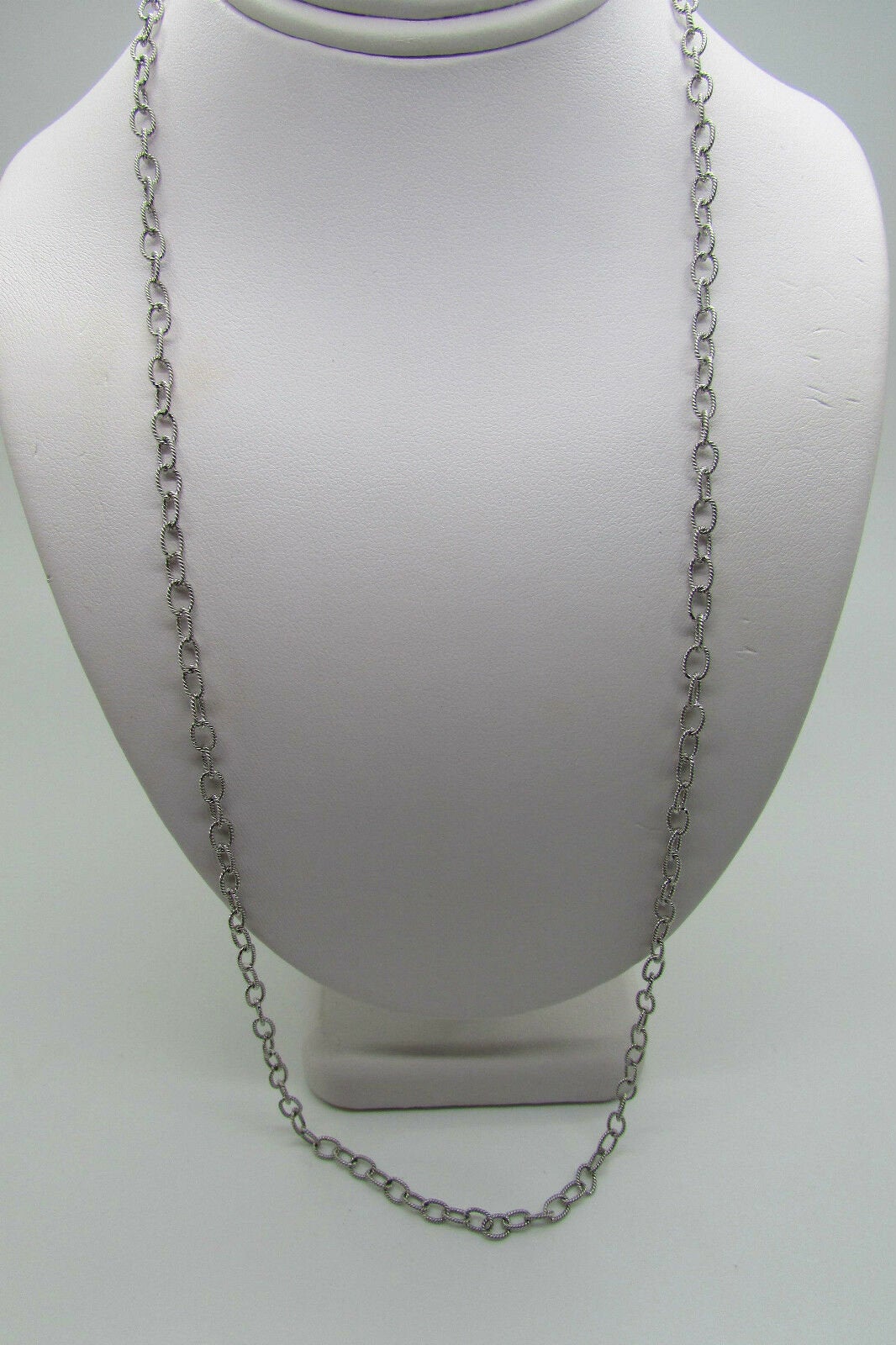 14K White Gold Pretty Handmade Link Chain 22 Inches 8 Grams Made In Italy.