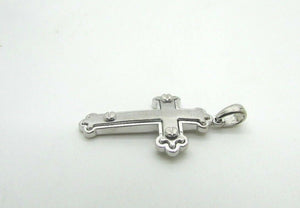 14K Pretty White Gold Cross With White Gold Screw Circles On The Corners