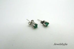 14K Pretty White Gold Round Emerald Stud Earrings .50 Points
