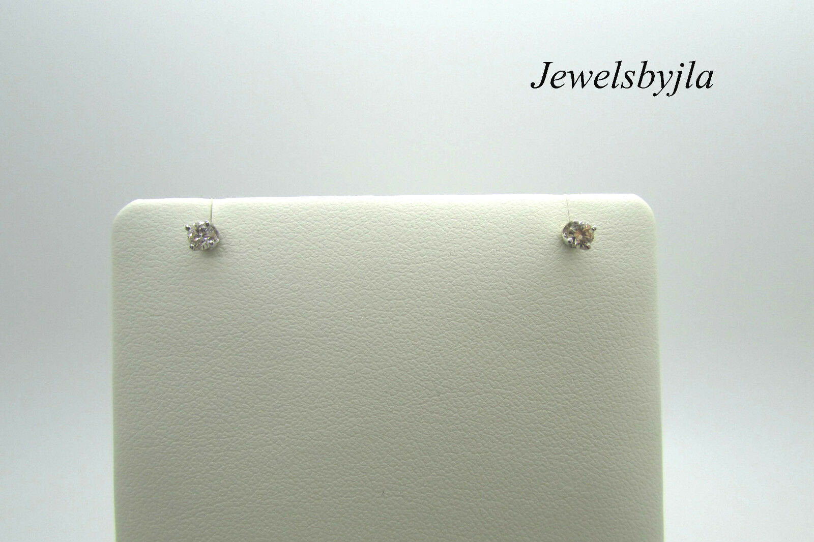 14K Pretty White Gold Round Diamond Stud Earrings .25 Points I Color I1 Clarity