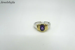 14K Multi Tone Gold Pretty Oval Shape Amethyst Stone Ladies Ring 3.3 Grams