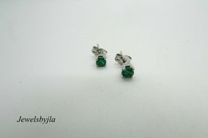 14K Pretty White Gold Round Emerald Stud Earrings .40 Points