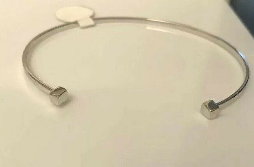 14K Pretty White Gold Thin Cuff Bracelet With Square Ends 3.2 Grams