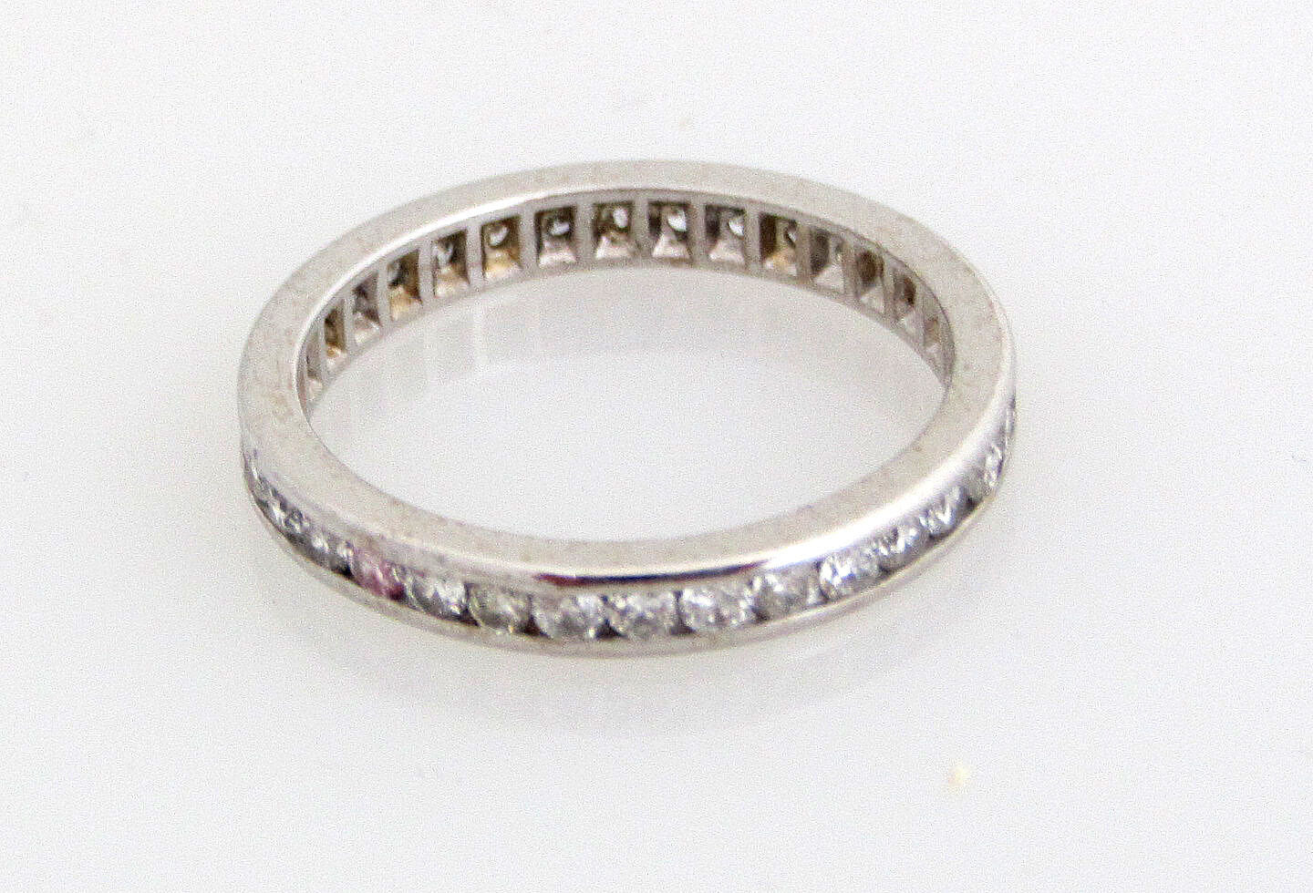 14K White Gold Eternity Band With 0.75 Cts Round Diamonds Size6 2.1 Grams