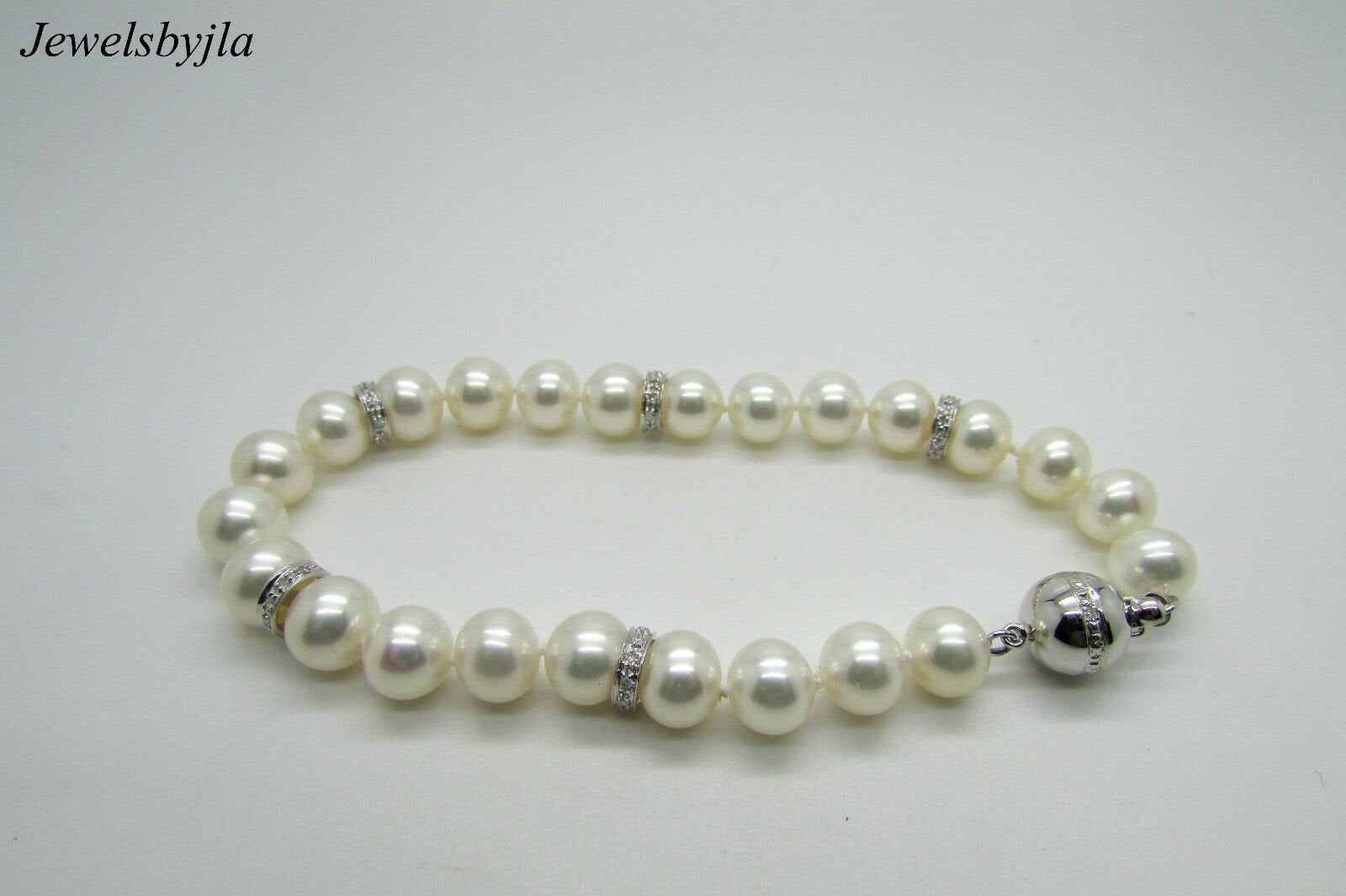 14K White Gold Pretty Cultured Pearl Bracelet With Diamond Rondelles 0.40 Cts