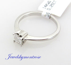 14K White Gold Engagement Ring With 4 Princess Cut Diamonds 0.25 Cts
