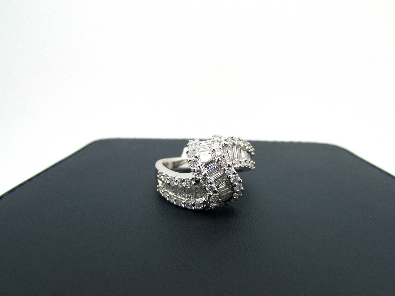 18K White Gold Wrap Ring With Round And Baguette Diamonds Wrap Style Size 6 3/4