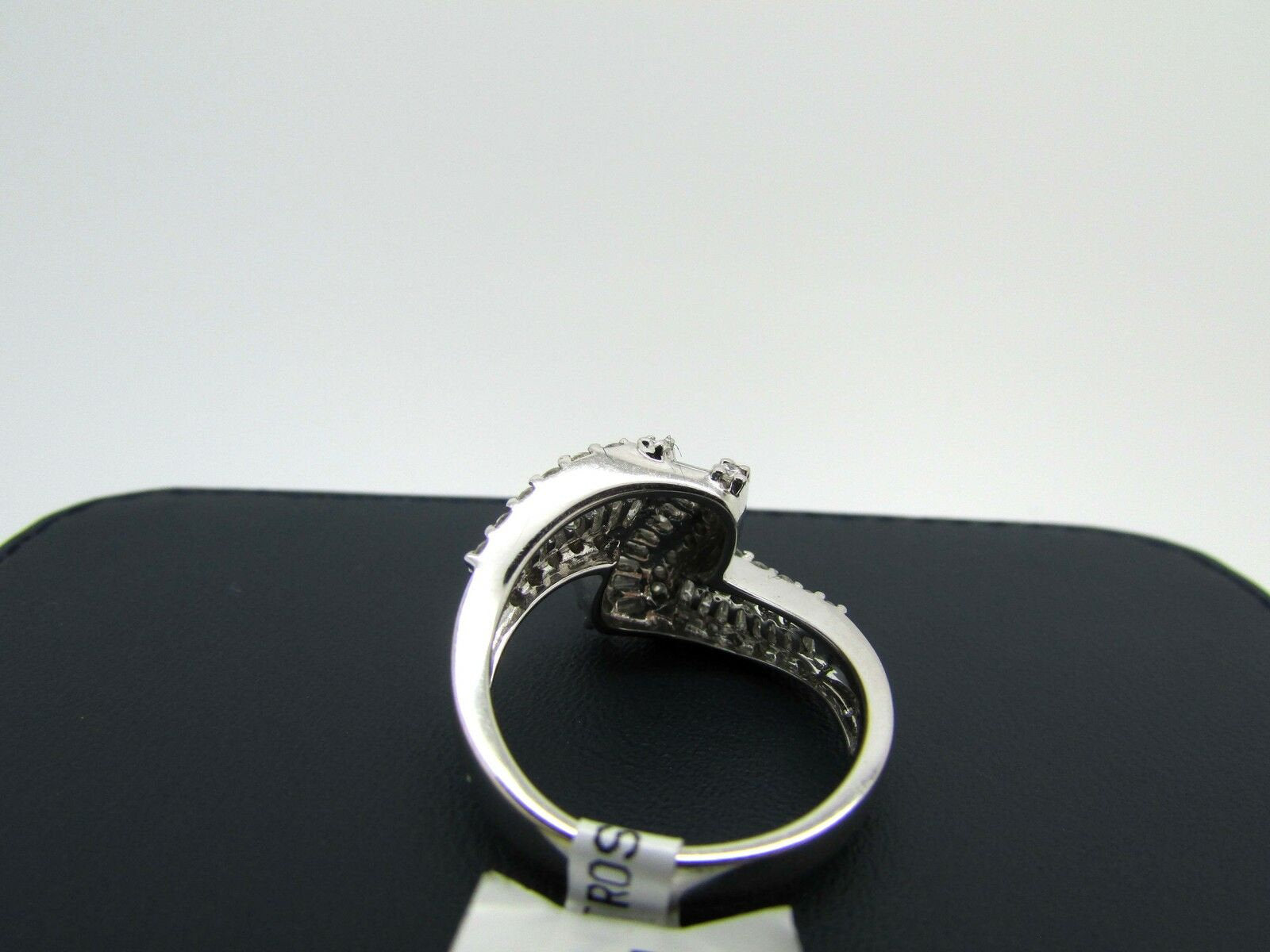 18K White Gold Wrap Ring With Round And Baguette Diamonds Wrap Style Size 6 3/4