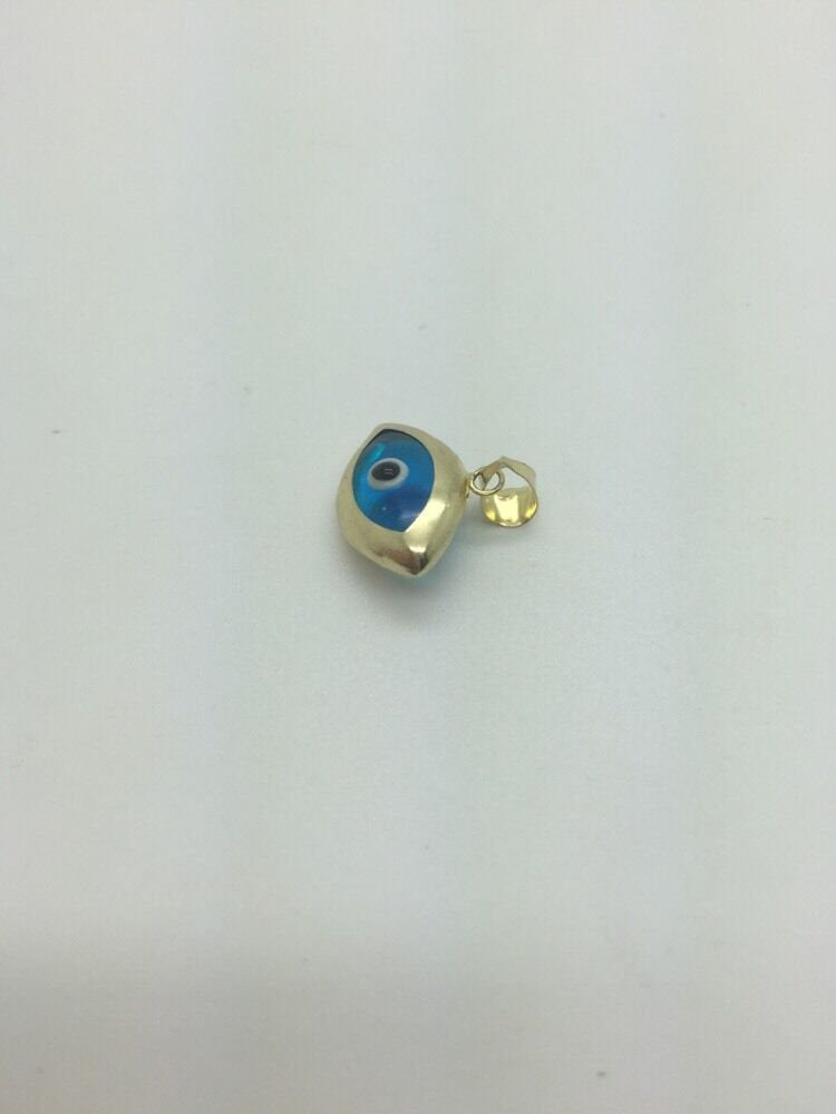 14K Pretty Yellow Gold Evil Eye Shape Pendant 1.1 Grams