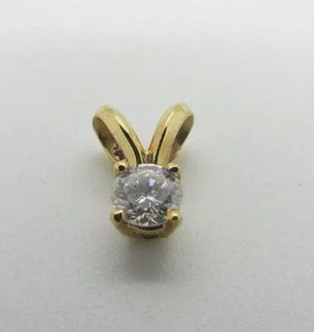 14K Yellow Gold Rabbit Ear Round Diamond Pendant 1.5 Grams 0.15 Cts