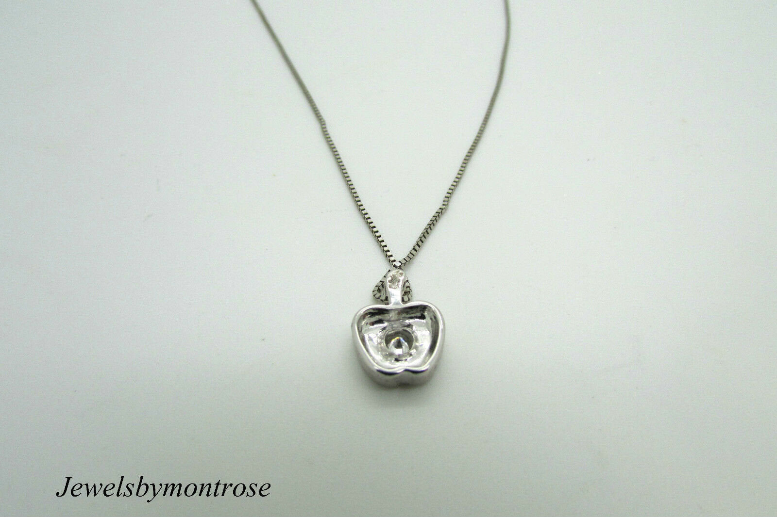 14K White Gold Apple Pendant With Round Diamond And White Gold Box Chain 0.11Cts