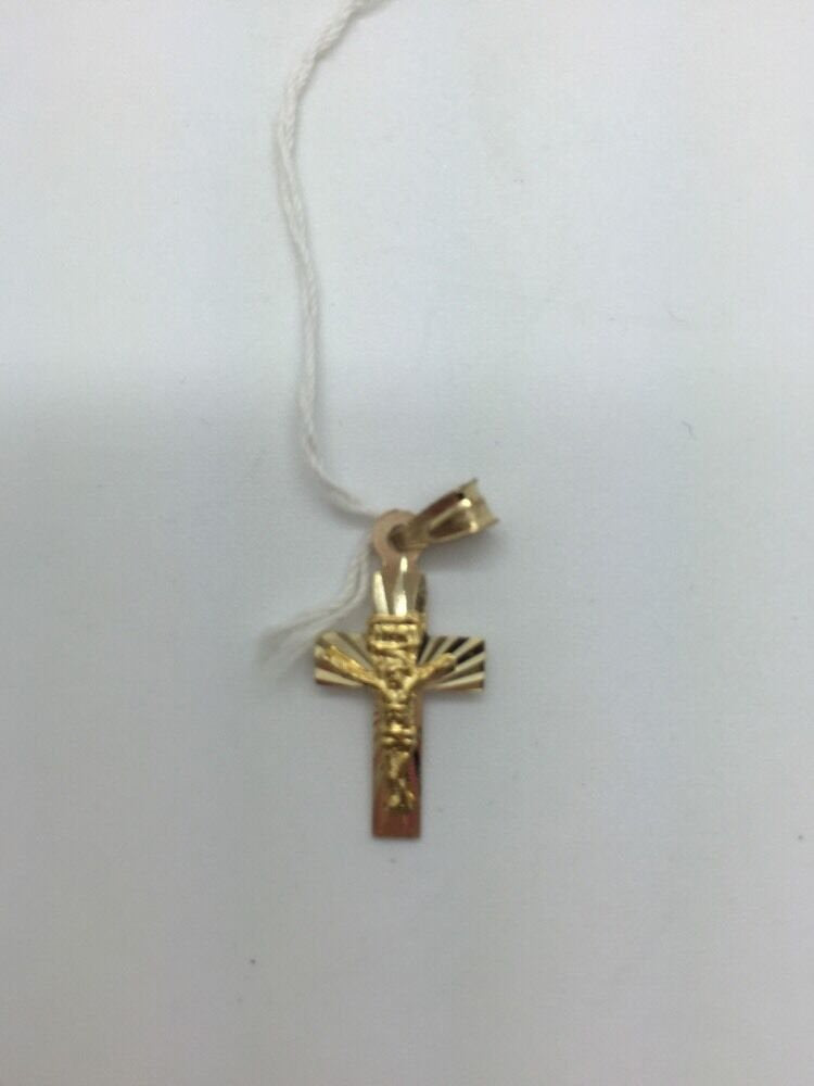 14K Yellow Gold Pretty Inri Crucifix Pendant 1.1 Grams