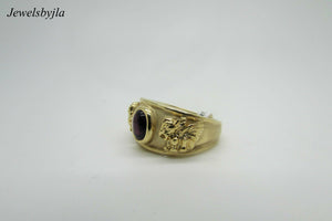 14K Yellow Gold Pretty Oval Shaped Cabochon Amethyst Ring With Lion Size 8