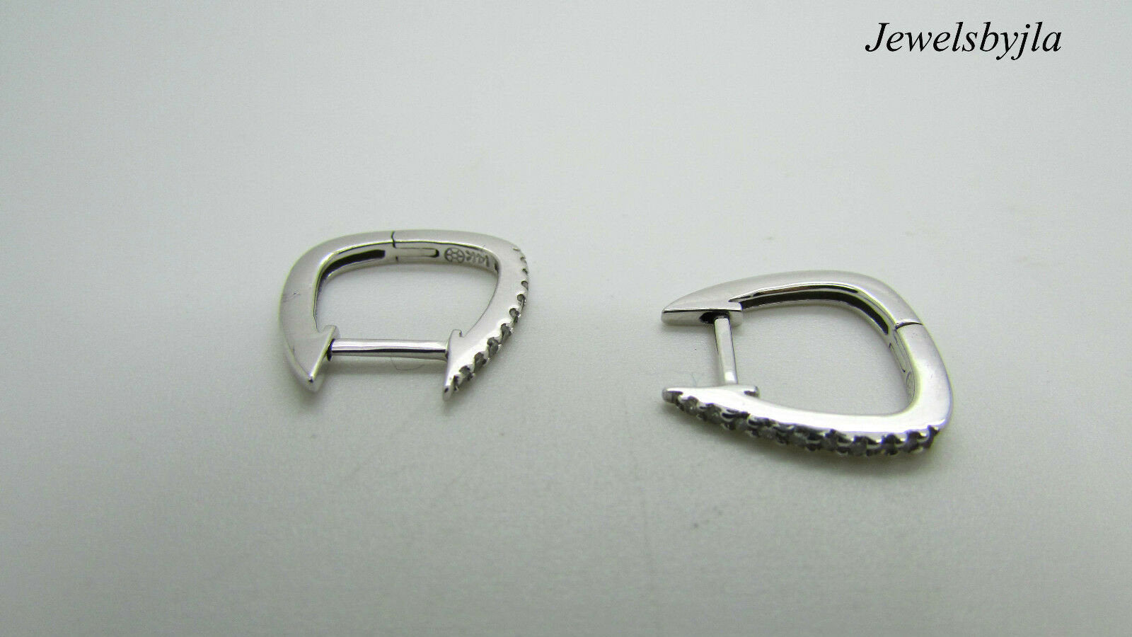 14K White Gold Square Polished Huggie Earrings With Diamonds 0.15 Cts 1.7 Grams