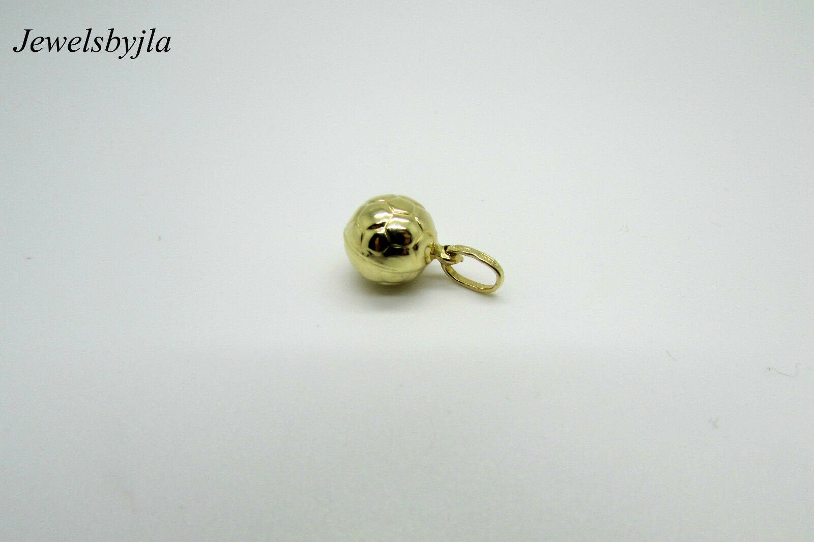 14K Yellow Gold Soccer Ball Pendant/Charm 1.2 Grams