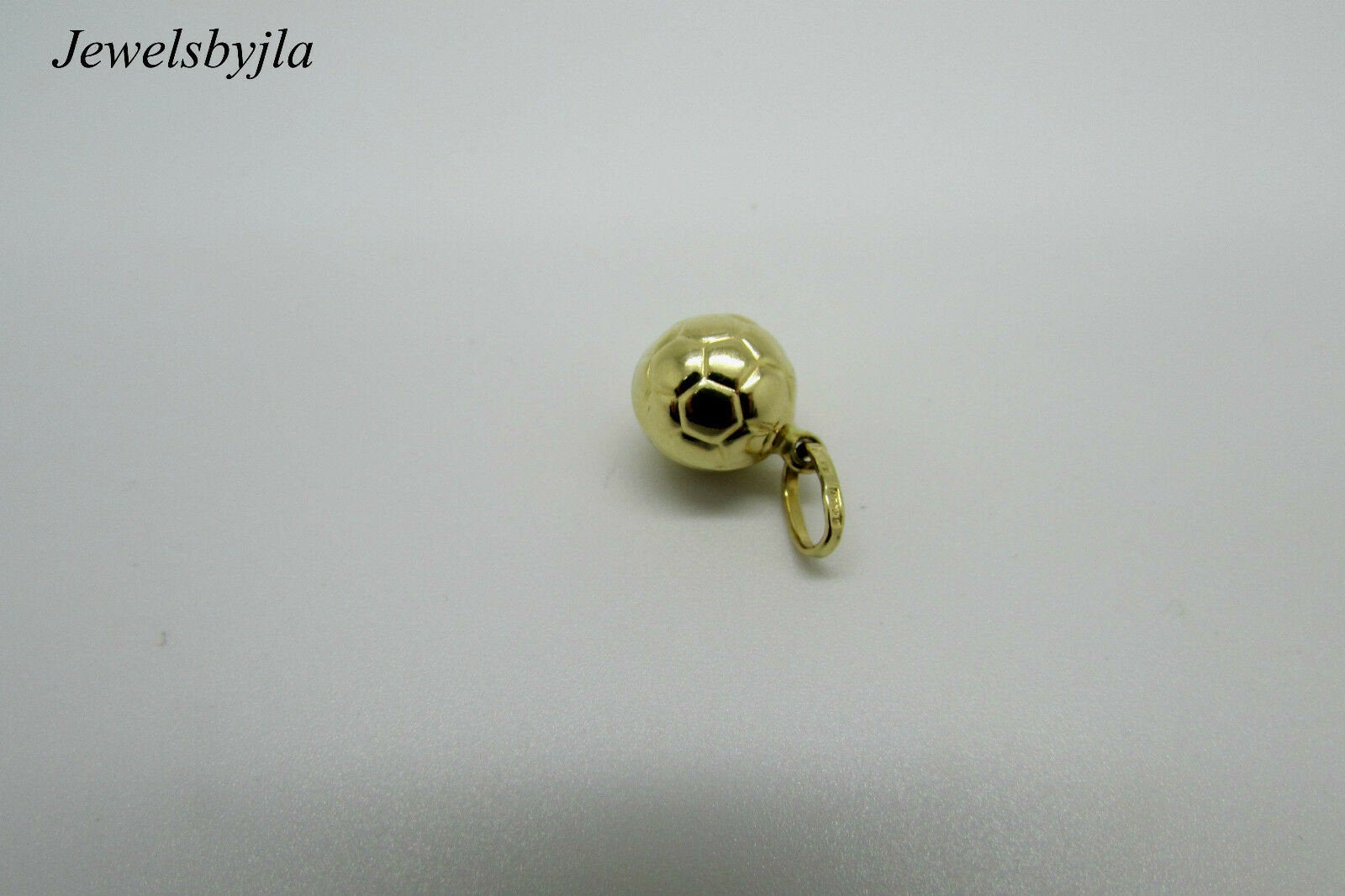 14K Yellow Gold Soccer Ball Pendant/Charm 1.2 Grams