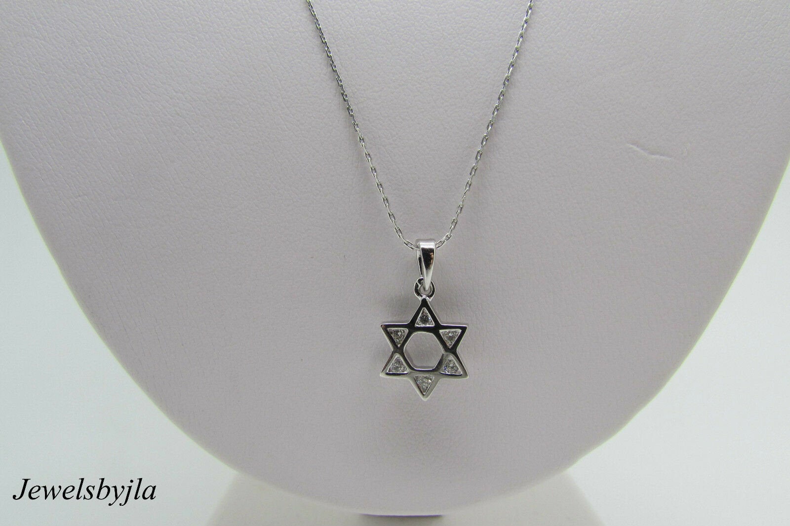 14K White Gold Pretty Star Of David Pendant With 6 Round Diamonds 0.08 Cts