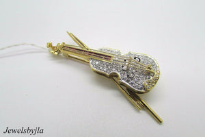 18K Pretty Yellow Gold Violin Pin With Round Diamonds And Rubies 2.65 Cts Total