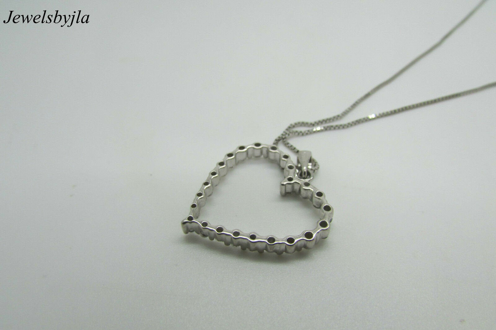 14K Pretty White Gold Thin Open Heart Pendant With Round Diamonds 0.50 Cts