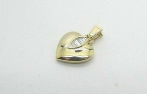 14K Pretty Yellow Gold Polished Heart Pendant With 6 Tapered Baguettes 2 Grams