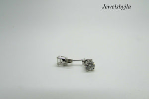 14K Pretty White Gold Clean Round Diamond Stud Earrings .85 Points G Si2