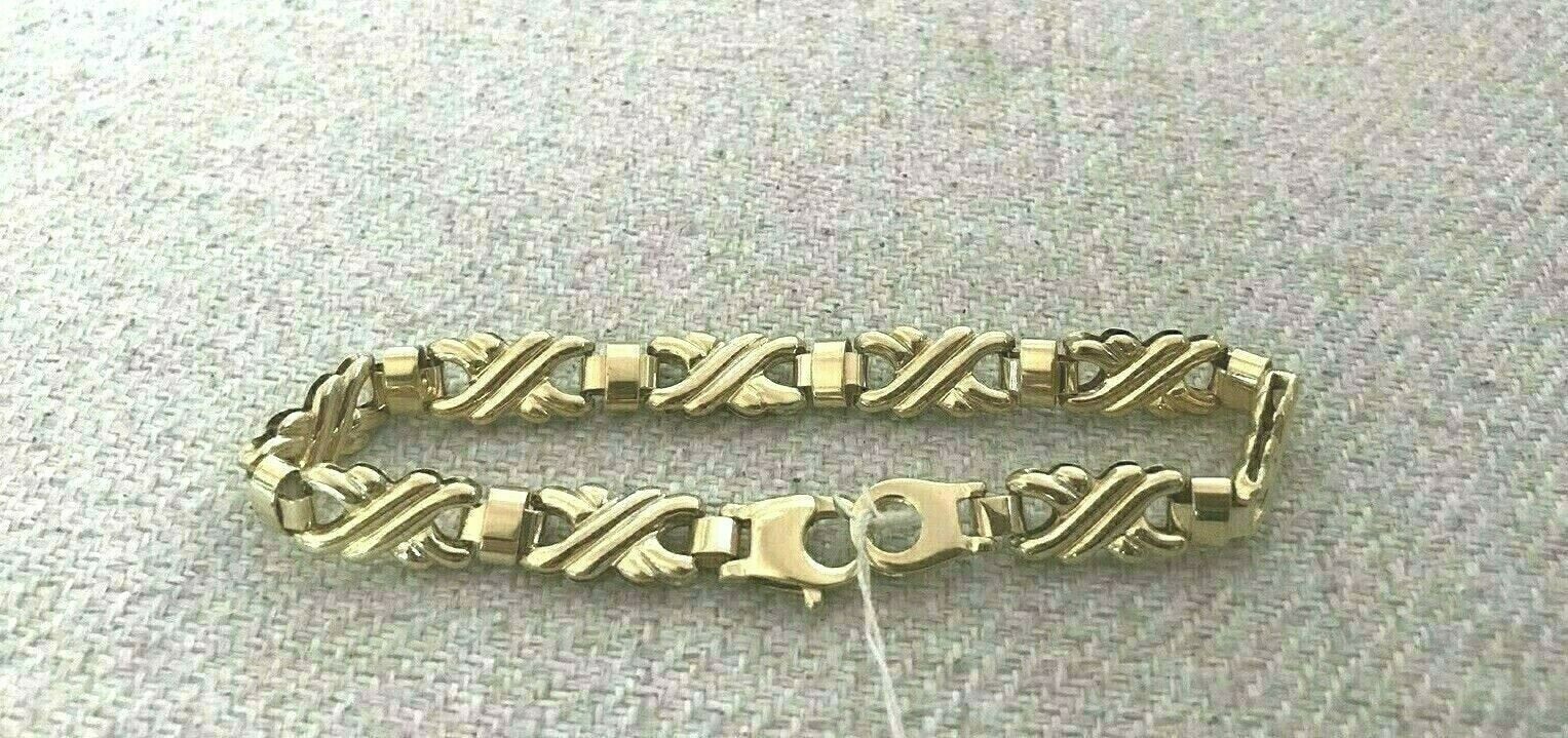 14K Pretty Yellow Gold Thick Bracelet With Bar Design 14.5 Grams