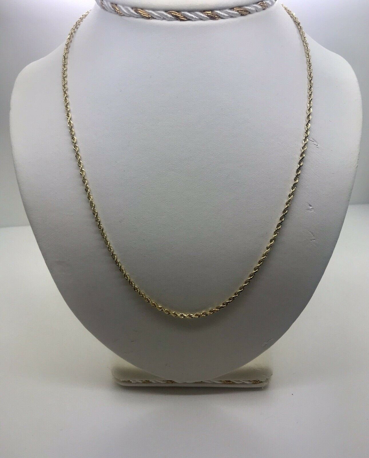 14K Pretty Yellow Gold Rope Chain 18 Inches 9.2 Grams 2 Mm