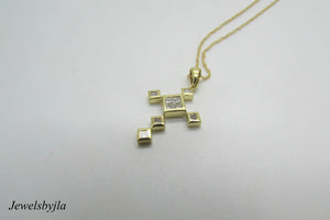 14K Pretty Yellow Gold Cross Pendant With Princess Cut Diamonds 0.35 Cts