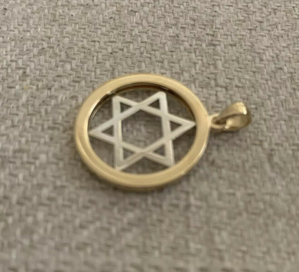 14K Two Fine Gold Pretty Circular Star Of David Pendant 2.8 Grams