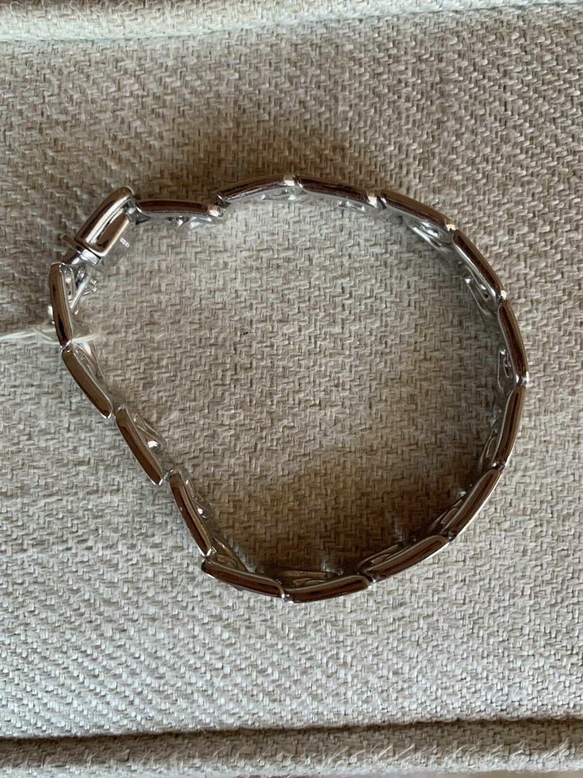 14K White Gold Beautiful Thick White Gold Swirl Link Bracelet 19 Grams