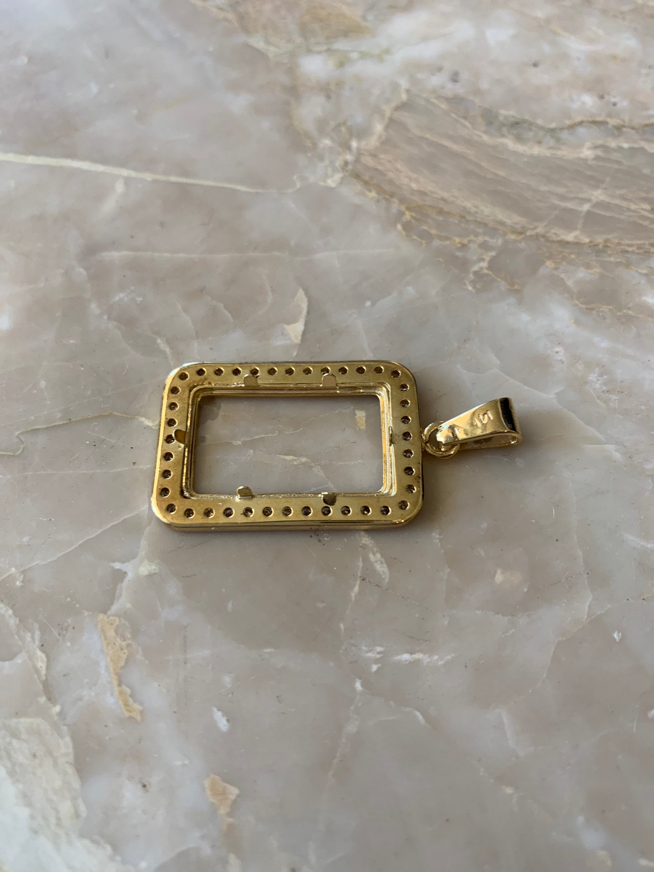 14K Pretty Yellow Gold Frame for 10 Gram Gold Bar with Round Diamonds 1.47 Cts