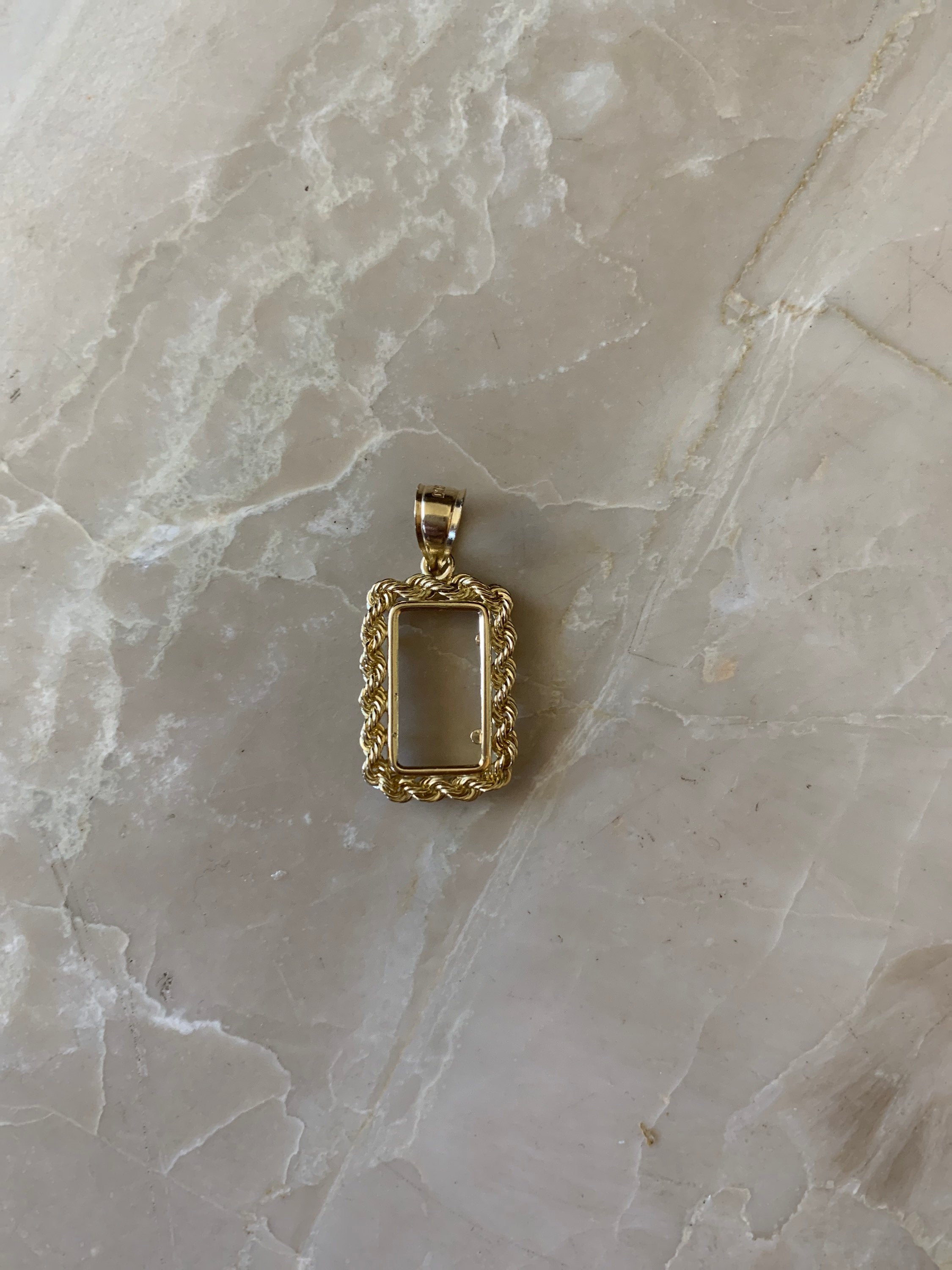 14K Pretty Yellow Gold Rope Chain Frame for 1 Gram Pamp/Credit Suisse Gold Bar