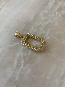 14K Pretty Yellow Gold Rope Chain Frame for 1 Gram Pamp/Credit Suisse Gold Bar
