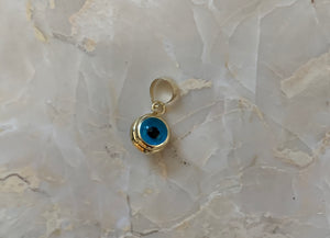 14K Pretty Yellow Gold Small Circle Evil Eye Pendant Grams