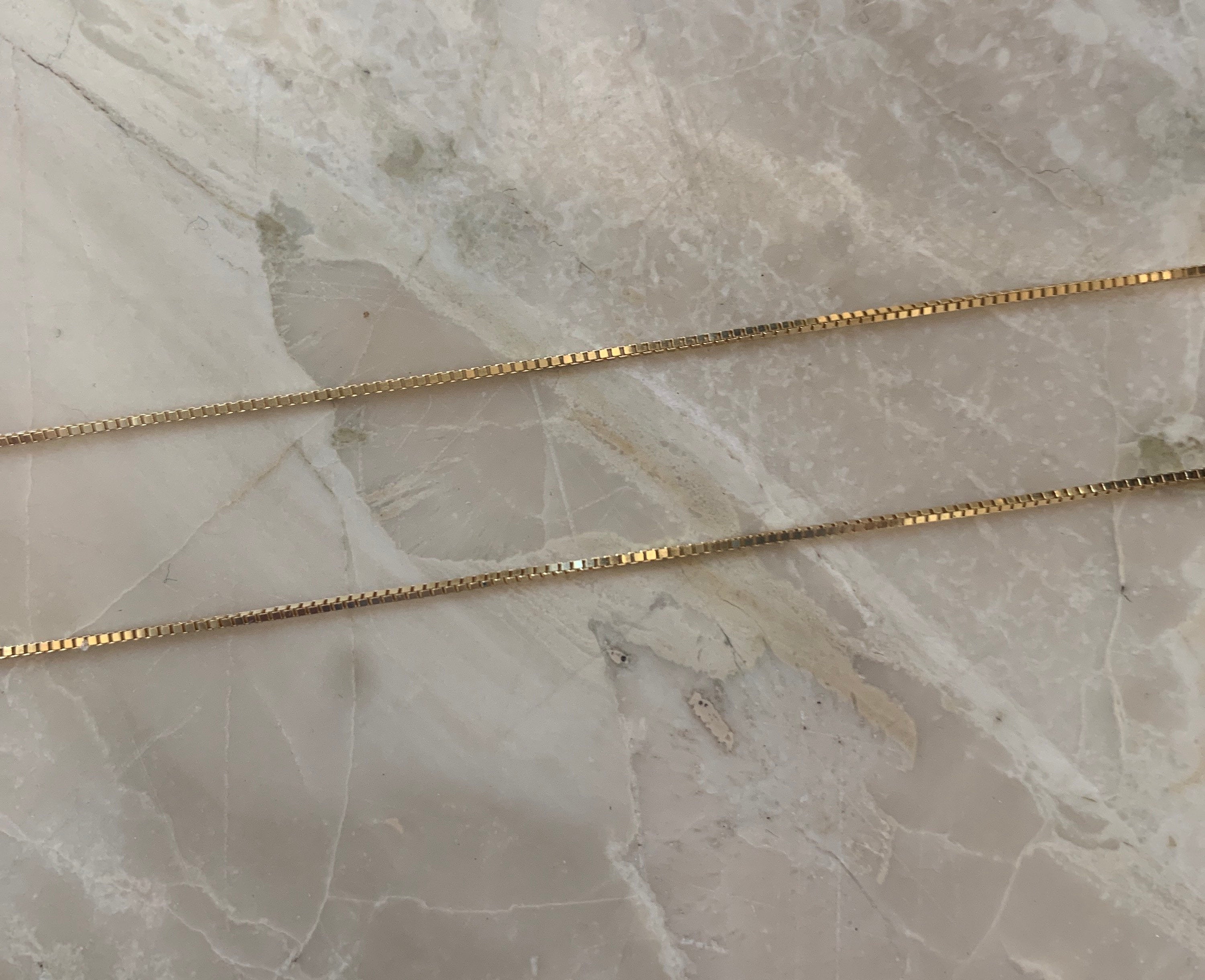 14K Pretty Shiny Yellow Gold Box Chain 24 Inches 3.1 Grams