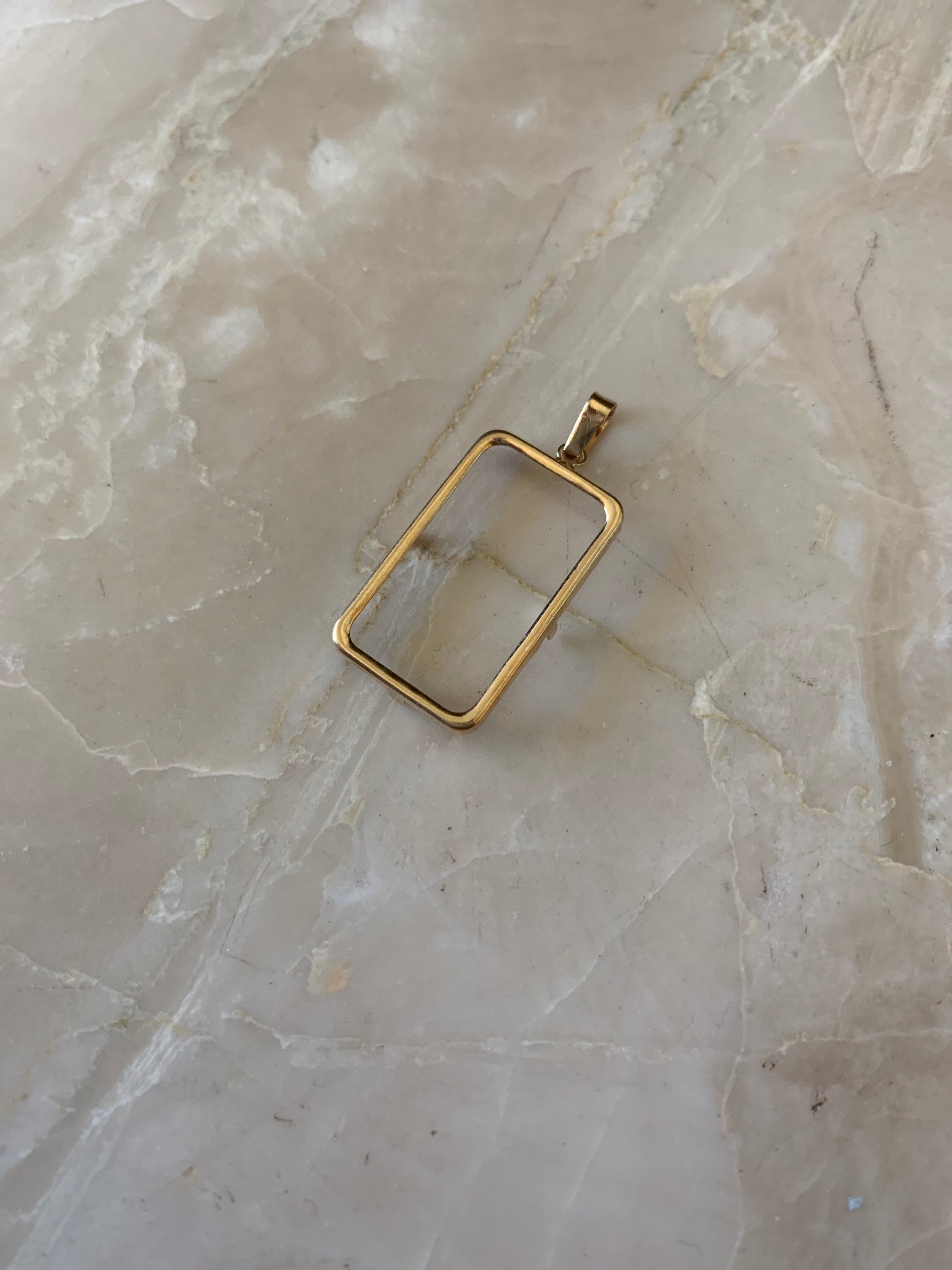 14K Pretty Yellow Gold Regular Frame for 5 gram Pamp Suisse Gold Bar