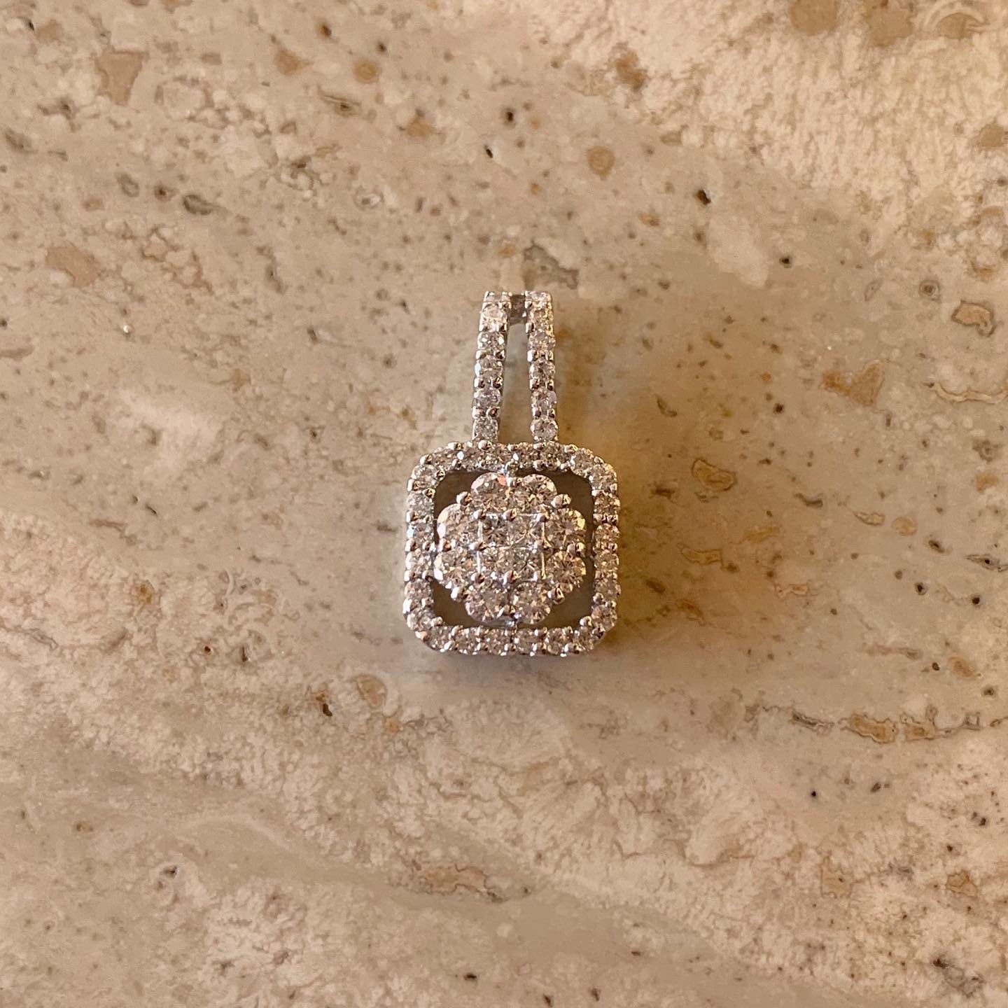 18K White Gold Square pendant with a cluster of round diamonds in the middle 0.65 cts