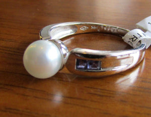 14K Pretty White Gold Ring With Pearl And Iolite Gemstones 2.4 Grams